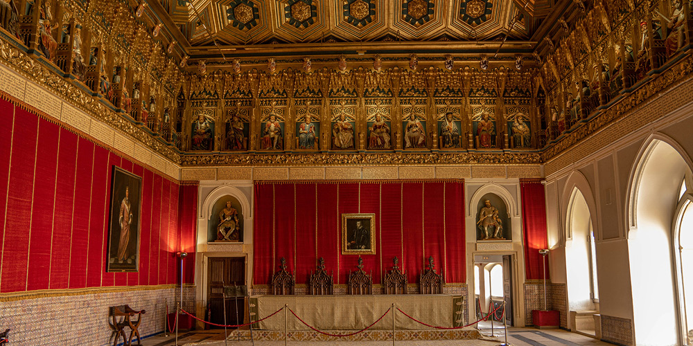 Hampton Court Palace tours 06
