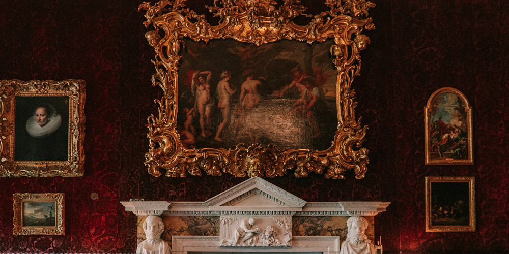 Hampton Court Palace tours 09